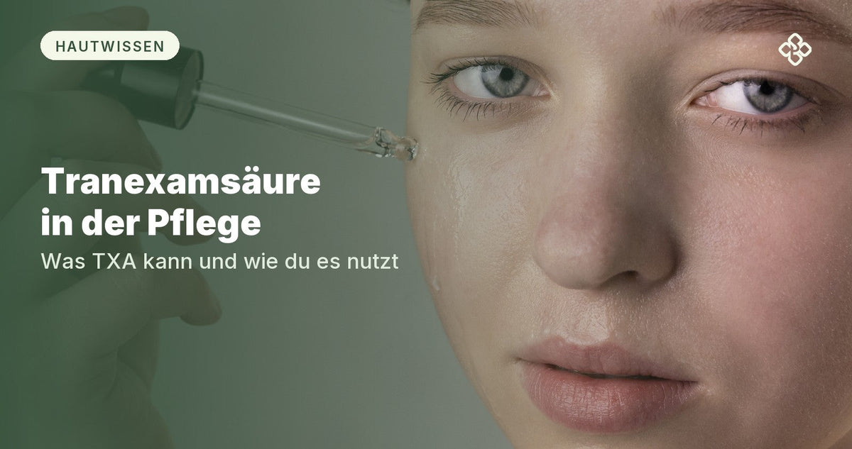 Frau mit Sommersprossen trägt ein Serum mit der Pipette auf, Purida Ratgeber Tranexamsäure in der Hautpflege